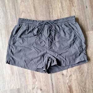 American Eagle Black Short Size Medium